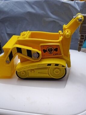 Paw Patrol Spin  Digging Bulldozer Action Figure Vehicle Toy